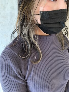 メロウ(mellow) インナーカラー×ホワイトベージュ