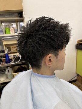 ロイヤル理容 ツーブロック×アップバング