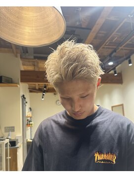 リフル 八王子(RIFULL) メンズパーマ　ツイスパ　波巻き　フェード