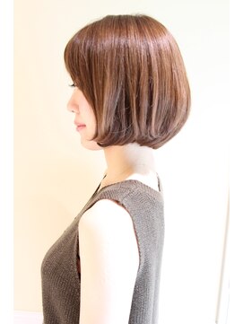 レウナ 外苑前(Reuna) 大人可愛い丸みが綺麗なボブスタイル