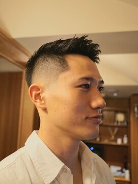 ダウバーバーショップ 表参道(DAU BARBER SHOP) フェザーアップ