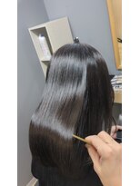 スリーク バイ ロイ 円町本店(sleek by roy)&nbsp;エイジング毛もツヤツヤ髪質改善トリートメントカラー