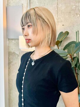 ノエ(noe) 顔まわりレイヤーボブ/グレージュ/20代30代mi92