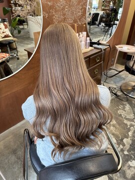 チャプター 問屋町(chapter) ケアブリーチミルクティーベージュカラーレイヤーカット韓国ヘア