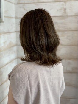 スリークヘア(SLEEK hair)の写真/〈藤崎駅徒歩1分〉厳選した薬剤で美髪を実現。するっと指通りのいい思わず触れたくなる理想のヘアケア◎