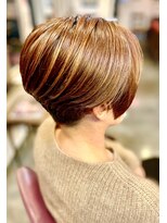 サーティエイト(38)&nbsp;丸みショート/ハイライト/グレージュ/グラデーション/50代/