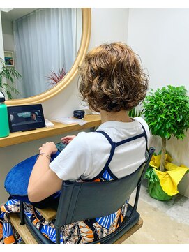 エミイ 鎌倉(eMii.) くせ毛活かし似合わせカット