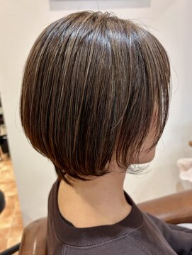 アイニ 河内小阪店(aini) 白髪ぼかしカラー白髪ぼかしハイライト大人ショート30、40、50代