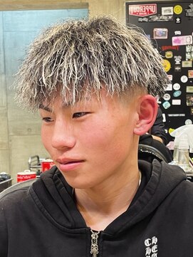 ビンゴ(BINGO) ba2319渋谷_ハイライトメッシュツイストスパイラルサーフパーマ