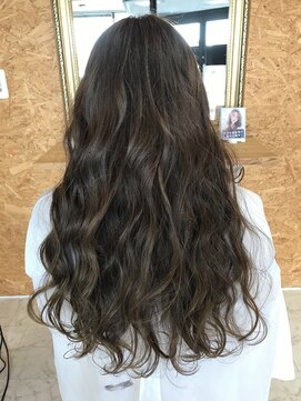 ハグ(Hug) [Hug][鹿沼]派手にしたくない方へ★馴染み良いハイライト☆