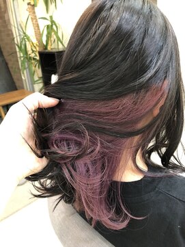 ヘアアンドネイル シーソー(Hair&Nail Seesaw) 大人ピンクインナーカラー