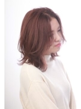 アマネク(AMANEQ by THISCOVER.) 抜け感ミディアム/センターパート/