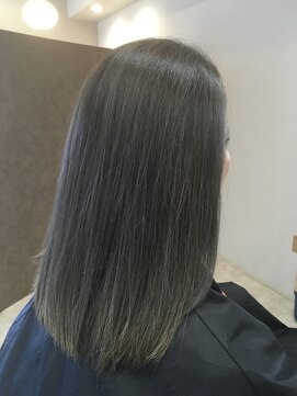 ヘアサロンアンドヘアメイクディー(hair salon hair make D) 仙台D　サラサラセミロング×パツンボブ×ダブルカラー