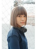 ミルクティーベージュカラーにボブスタイル