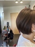 ショートボブ