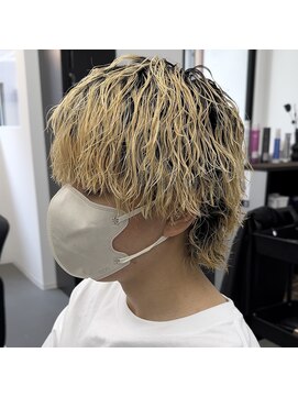 ウェーブ(WAVE) 抜きっぱなしブリーチ×ツイストスパイラルハイトーンカラー