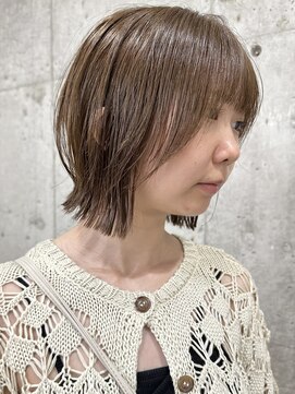 サクラ オモテサンドウ(SAKURA) 丸くならない！外ハネ切りっぱなしくびれボブ　表参道美容院