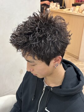 ラヴィズム 名駅店(LUVISM) 名古屋/メンズカット/メンズパーマ/眉毛/ツイストスパイラル