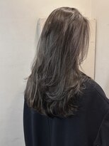キャンバス バイ ネオリーブ 横浜西口(Canvas by neo.)&nbsp;ロングハイレイヤーカット ブリーチなし ダークグレージュ 横浜