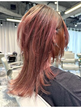 リラス 博多(rilas) ロングウルフ　ハイレイヤー　ウルフカット　ピンクカラー