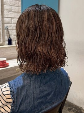 ミル(1001 mille) イルミナカラー/イヤリングカラー/カラー/パーマ/ボブ