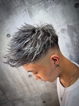 エース(ACE.)&nbsp;ジェットモヒカン×スキンフェード×ホワイトハイライト