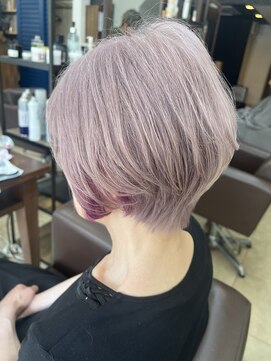 ラブリッシュ(LOVERICHE) 50代からでも楽しめる白髪を活かしたカラー 【延山styling】