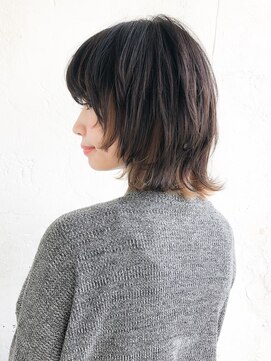 ルティア(Lutia) インナーカラー 顔まわりレイヤー