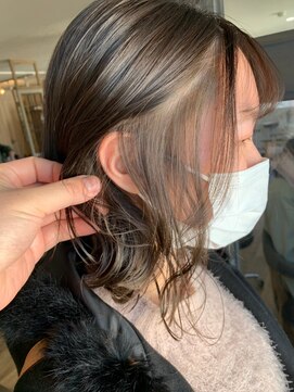 ヘブンリー(heavenly) インナーカラー/ハニーベージュ/外ハネ/透明感