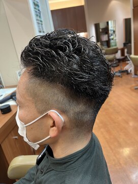 アローズ 新さっぽろサンピアザ店(HELLO'S) 刈上げパーマ