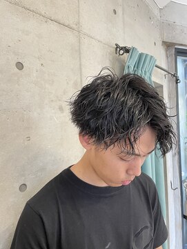 タエビスアリッサム(Taebis Alyssum) 夏のメンズパーマ!~ツイストスパイラル~