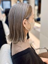 ザビー(THE B)&nbsp;本八幡×グレイカラー×白髪×切りっぱなし×ミディアムボブ