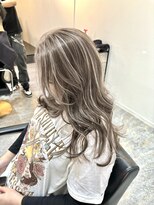 前髪アンブレラカラーこなれミディイメチェンウェーブパーマ