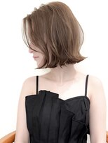 ジルブラン(JIL BLAN) 白髪をぼかすグレージュハイライトショートボブレイヤーボブ
