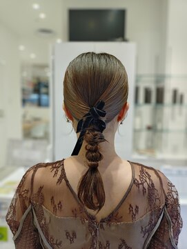 アドラーブル ココロ 新潟(adorable CoCoLo) お呼ばれアレンジ♪20代30代40代大人可愛いタイト編みおろし