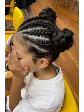 トータルビューティーバルフィット(BALFIT) ハーフコーンロウ　おだんごヘア