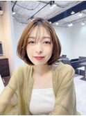 顔周りカットシースルーバンググラデーションボブ