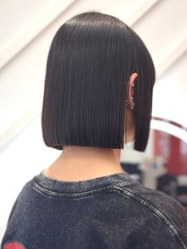 ロンドヴァリー 渋谷店(Lond vallee) 【山崎限定】縮毛矯正で作るストンな切りっぱなしボブ