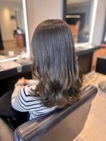 エミュ 伏見 国際センター(emu)&nbsp;オリーブカラー/赤みけしカラー/ミディアムスタイル/髪質改善