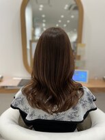 アドラーブル ココロ 新潟(adorable CoCoLo) 髪質改善カラーくびれ巻き髪ロングヘア透明グレージュ