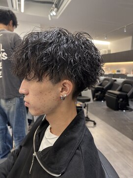 ビカムメンズヘアー 栄店(become men's hair) 名古屋/栄/メンズパーマ/メンズカット/縦落ちパーマ/ツイスト
