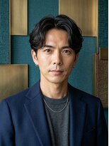 バーシャミ 博多(Baciami) 40代メンズ|センターパート|ニュアンスパーマ|ビジネスヘア