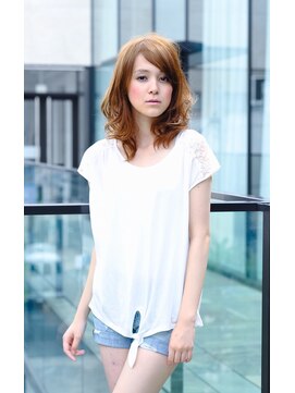 ロエナ(ROENA) 20代30代40代50代黒髪レイヤーロング前髪パーマグレーベージュ