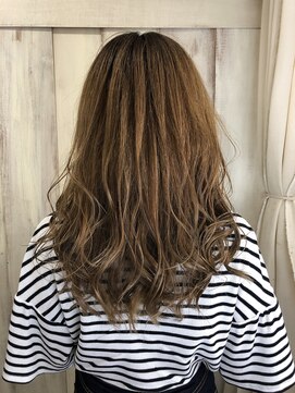 アンフィドットドゥルドゥ(AnFye.dueldo) 【AnFye.dueldo】3Dカラー×カーキベージュ×ハイライト×巻き髪