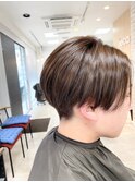 センターパートマッシュ