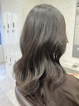 アデプト 北千住店(adept) 【adept北千住　エリスタイル】ミディアムヨシンモリ×顔周り