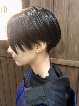 カフェアンドヘアサロン リバーブ(cafe&hair salon re:verb) 刈り上げマッシュ