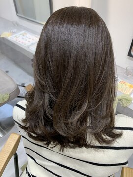 フィゼル 南堀江店(fizelle) レイヤーカット