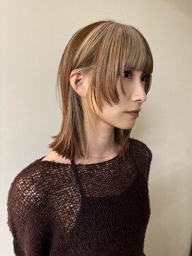 ノラ シブヤ(NORA) ミディアムレイヤー/ウルフカット/ブロックカラー