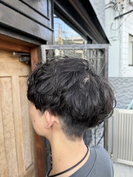 アンドロール(&ROLL) シャドウパーマ